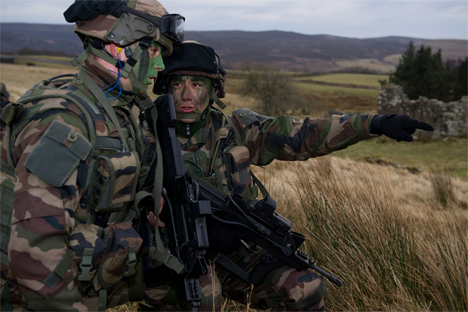 El Ministerio de Defensa pretende desarrollar un modelo de equimamiento para aumentar la eficiencia de las tropas de infantería. Fuente: flickr / mateus27.24.25